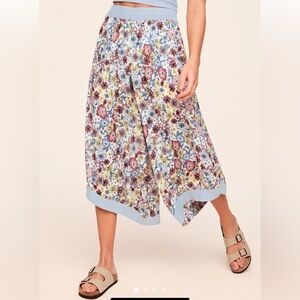 Adore Me Floral Patterned Wide-Leg Culotte Pants - Size S